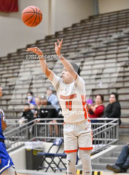 Thumbnail 1 in Lanier [Sidney] vs Burbank photogallery.