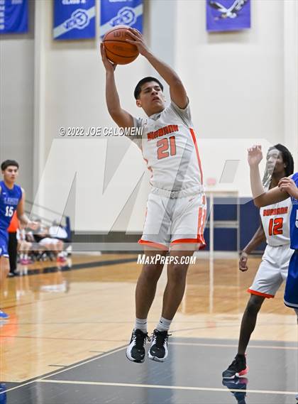 Thumbnail 3 in Lanier [Sidney] vs Burbank photogallery.
