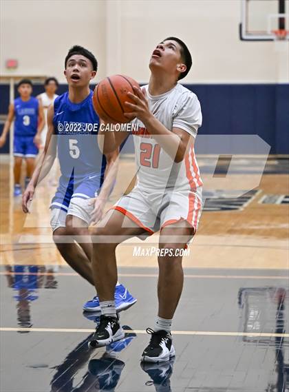 Thumbnail 1 in Lanier [Sidney] vs Burbank photogallery.