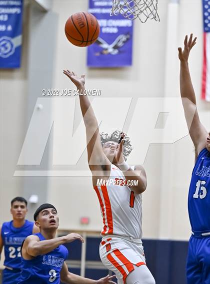 Thumbnail 2 in Lanier [Sidney] vs Burbank photogallery.
