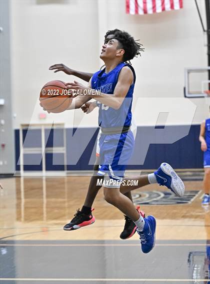 Thumbnail 2 in Lanier [Sidney] vs Burbank photogallery.
