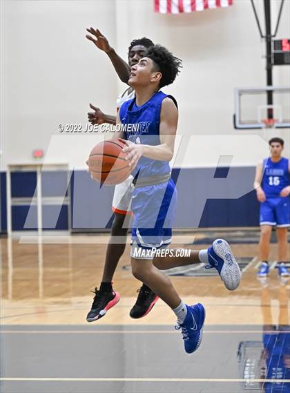 Thumbnail 1 in Lanier [Sidney] vs Burbank photogallery.