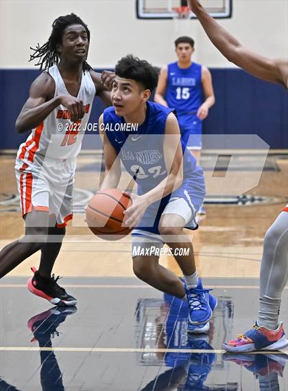 Thumbnail 3 in Lanier [Sidney] vs Burbank photogallery.