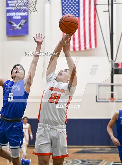 Thumbnail 3 in Lanier [Sidney] vs Burbank photogallery.