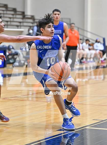 Thumbnail 3 in Lanier [Sidney] vs Burbank photogallery.