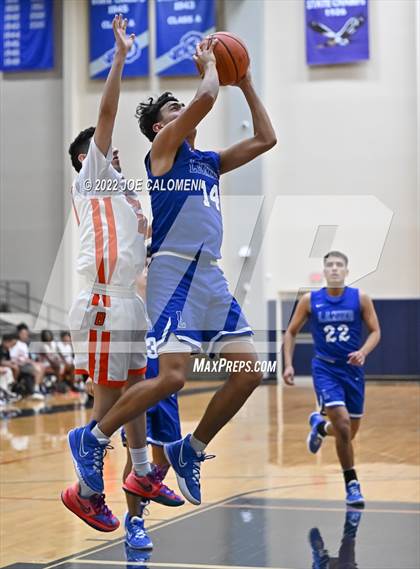 Thumbnail 2 in Lanier [Sidney] vs Burbank photogallery.