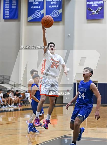 Thumbnail 3 in Lanier [Sidney] vs Burbank photogallery.
