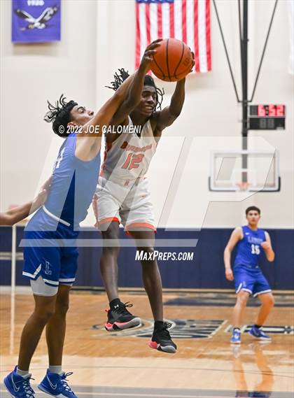 Thumbnail 1 in Lanier [Sidney] vs Burbank photogallery.