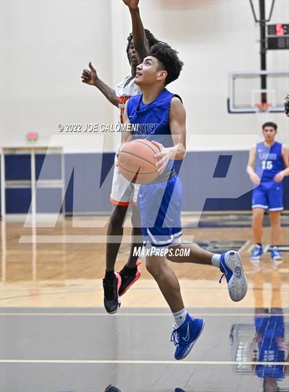 Thumbnail 3 in Lanier [Sidney] vs Burbank photogallery.