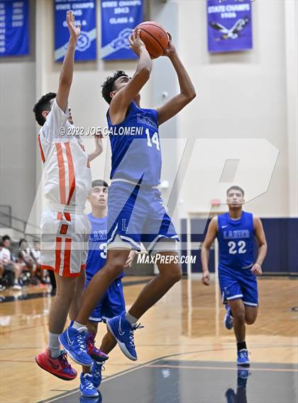 Thumbnail 3 in Lanier [Sidney] vs Burbank photogallery.