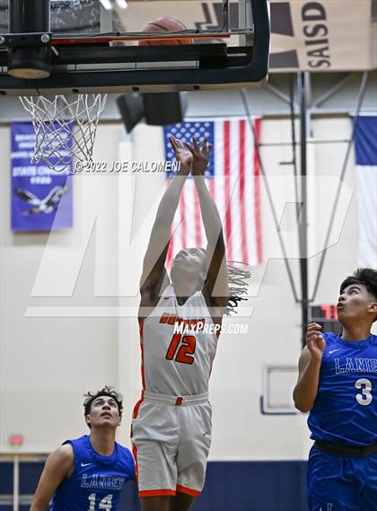 Thumbnail 3 in Lanier [Sidney] vs Burbank photogallery.