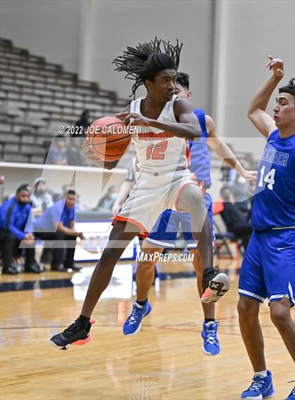 Thumbnail 1 in Lanier [Sidney] vs Burbank photogallery.