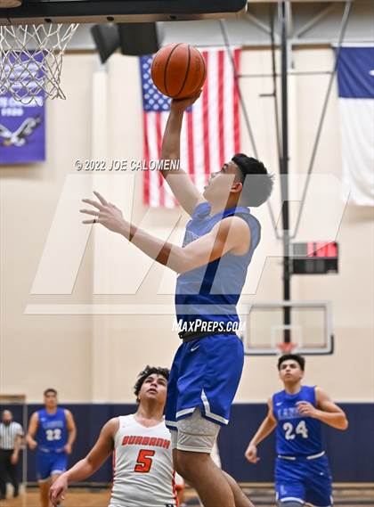 Thumbnail 3 in Lanier [Sidney] vs Burbank photogallery.