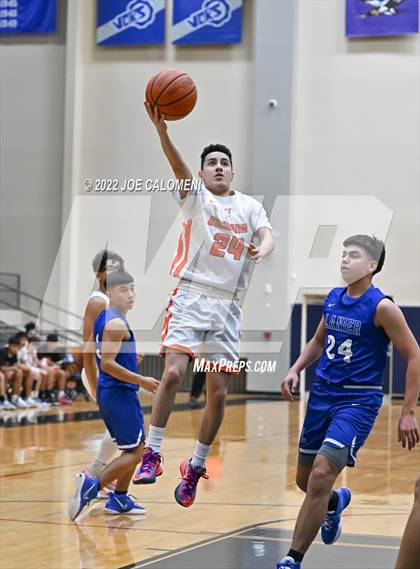 Thumbnail 2 in Lanier [Sidney] vs Burbank photogallery.
