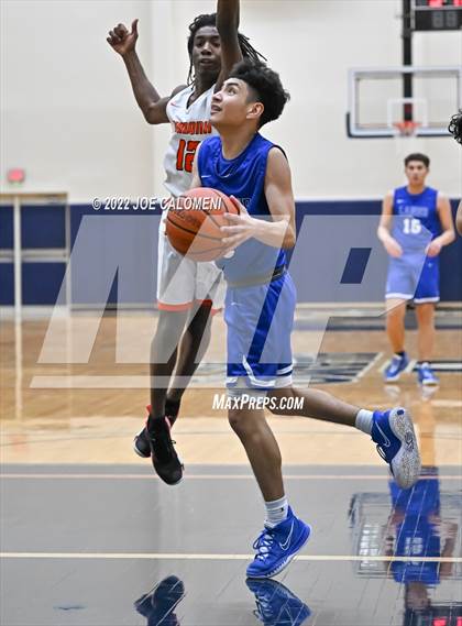 Thumbnail 2 in Lanier [Sidney] vs Burbank photogallery.