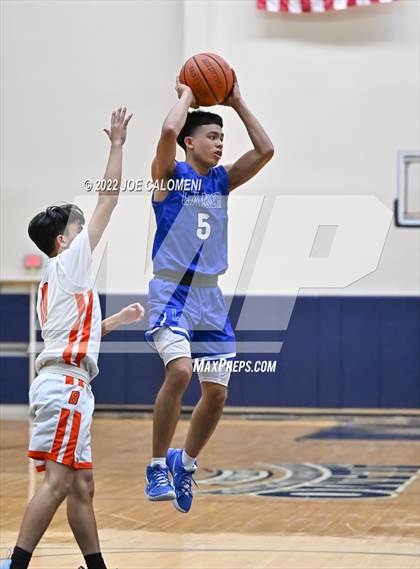 Thumbnail 2 in Lanier [Sidney] vs Burbank photogallery.