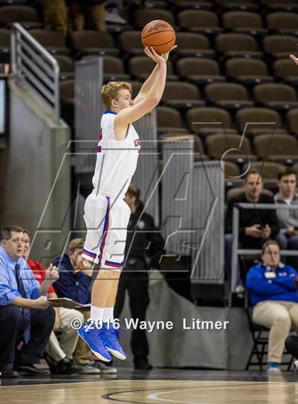 Thumbnail 3 in St. Henry vs Conner (Ninth Region 1st Round) photogallery.
