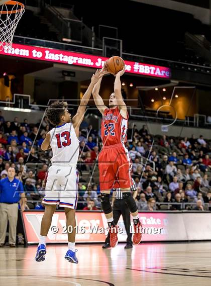 Thumbnail 3 in St. Henry vs Conner (Ninth Region 1st Round) photogallery.
