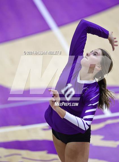 Thumbnail 1 in Blessed Trinity @ Cartersville photogallery.