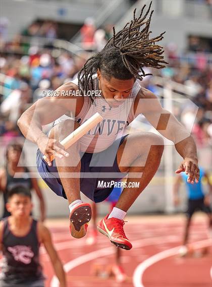 Thumbnail 1 in CCISD Ruben C Jordan Relays (4x100M) photogallery.