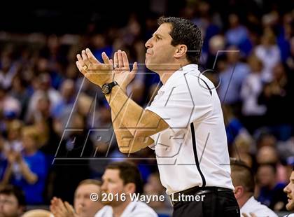 Thumbnail 2 in Newport Central Catholic vs Covington Catholic (Ninth Region Final) photogallery.