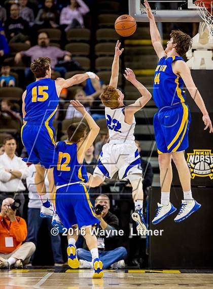 Thumbnail 3 in Newport Central Catholic vs Covington Catholic (Ninth Region Final) photogallery.