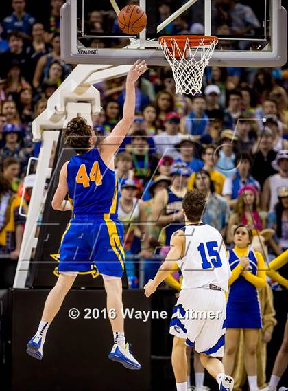 Thumbnail 1 in Newport Central Catholic vs Covington Catholic (Ninth Region Final) photogallery.
