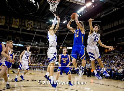 Thumbnail 3 in Newport Central Catholic vs Covington Catholic (Ninth Region Final) photogallery.