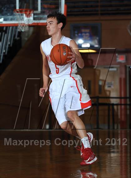 Thumbnail 3 in Mater Dei vs. Ribet Academy (Tarkanian Classic) photogallery.