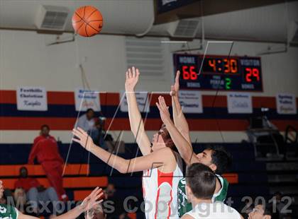 Thumbnail 3 in Mater Dei vs. Ribet Academy (Tarkanian Classic) photogallery.