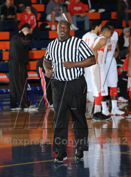 Thumbnail 2 in Mater Dei vs. Ribet Academy (Tarkanian Classic) photogallery.