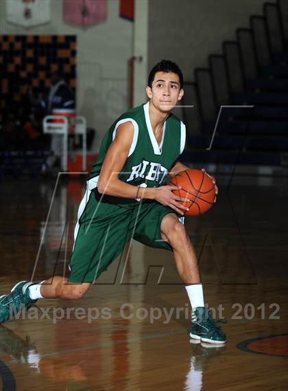 Thumbnail 3 in Mater Dei vs. Ribet Academy (Tarkanian Classic) photogallery.