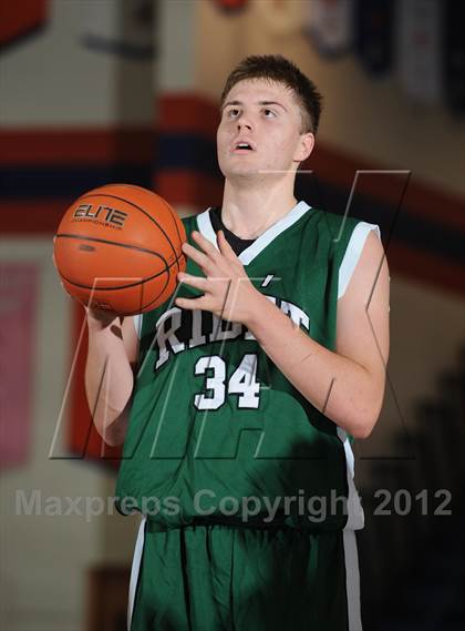 Thumbnail 3 in Mater Dei vs. Ribet Academy (Tarkanian Classic) photogallery.