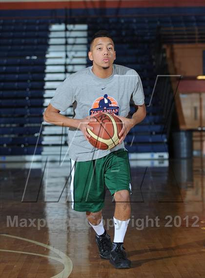 Thumbnail 1 in Mater Dei vs. Ribet Academy (Tarkanian Classic) photogallery.