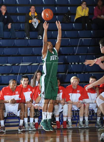 Thumbnail 1 in Mater Dei vs. Ribet Academy (Tarkanian Classic) photogallery.