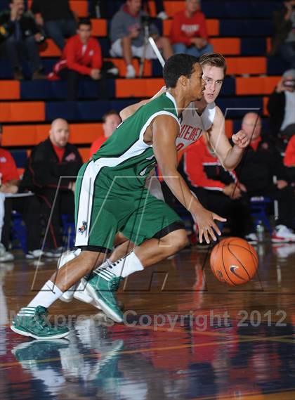 Thumbnail 3 in Mater Dei vs. Ribet Academy (Tarkanian Classic) photogallery.