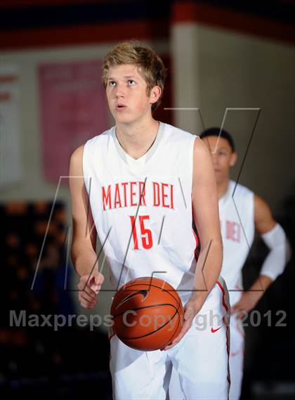 Thumbnail 1 in Mater Dei vs. Ribet Academy (Tarkanian Classic) photogallery.