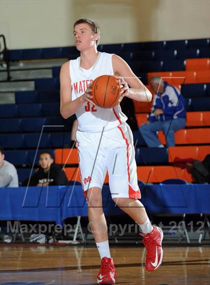Thumbnail 3 in Mater Dei vs. Ribet Academy (Tarkanian Classic) photogallery.