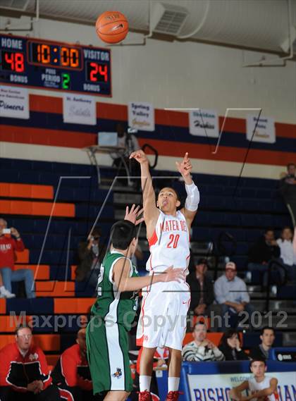 Thumbnail 1 in Mater Dei vs. Ribet Academy (Tarkanian Classic) photogallery.