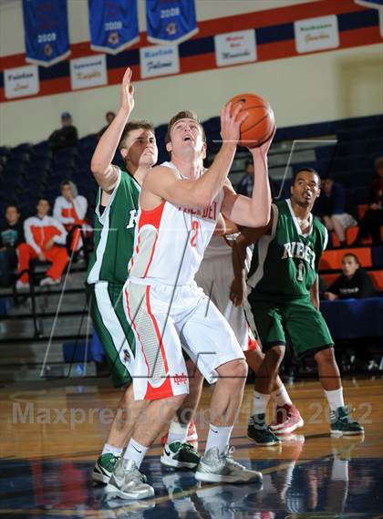 Thumbnail 1 in Mater Dei vs. Ribet Academy (Tarkanian Classic) photogallery.