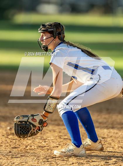 Thumbnail 2 in Marian vs. Lincoln Southeast photogallery.