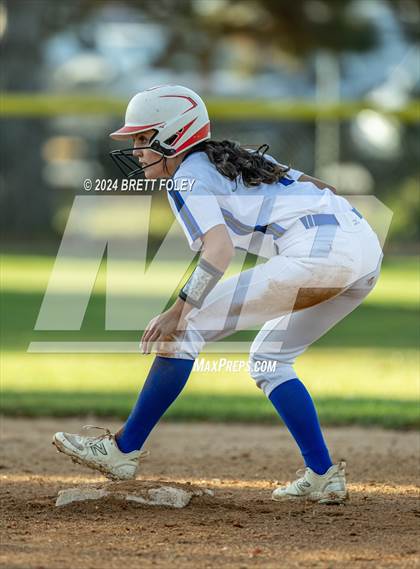 Thumbnail 2 in Marian vs. Lincoln Southeast photogallery.