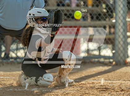 Thumbnail 3 in Marian vs. Lincoln Southeast photogallery.