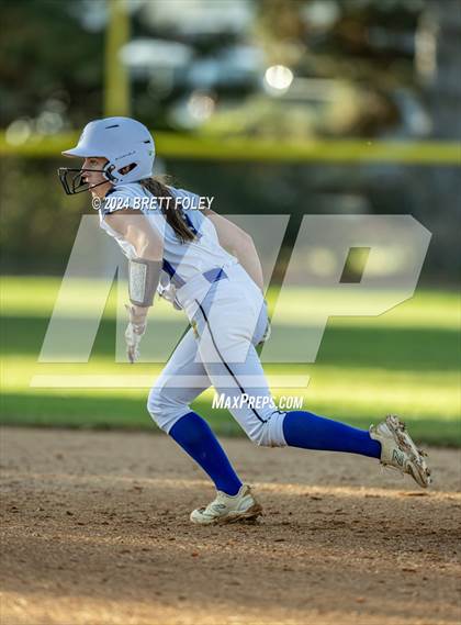 Thumbnail 3 in Marian vs. Lincoln Southeast photogallery.