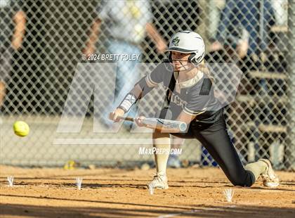 Thumbnail 3 in Marian vs. Lincoln Southeast photogallery.