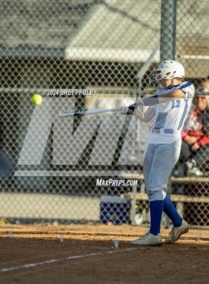 Thumbnail 3 in Marian vs. Lincoln Southeast photogallery.