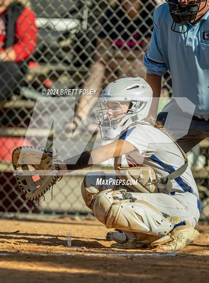 Thumbnail 1 in Marian vs. Lincoln Southeast photogallery.
