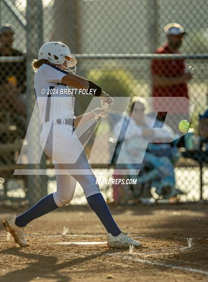 Thumbnail 3 in Marian vs. Lincoln Southeast photogallery.