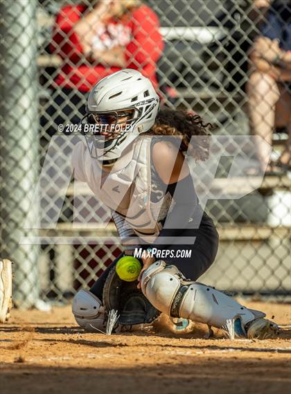 Thumbnail 2 in Marian vs. Lincoln Southeast photogallery.