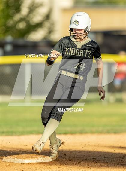 Thumbnail 2 in Marian vs. Lincoln Southeast photogallery.